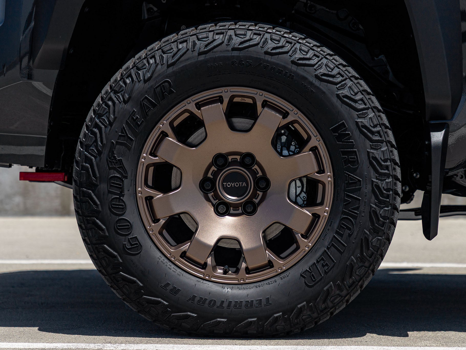 2026 Toyota Tacoma i-FORCE MAX Tacoma Trailhunter