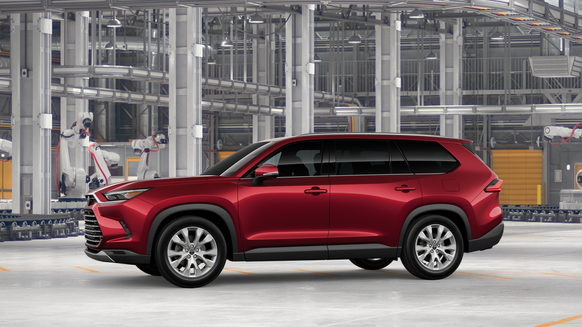 2026 Toyota Grand Highlander Hybrid Nightshade