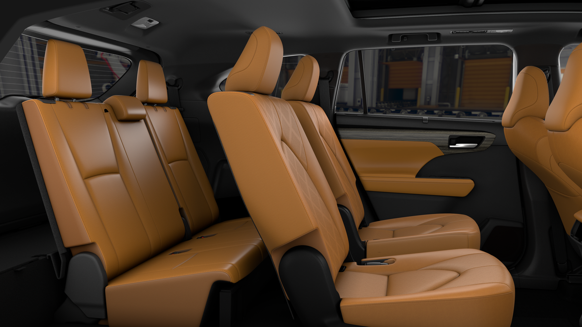 2026 Toyota Highlander Hybrid Platinum