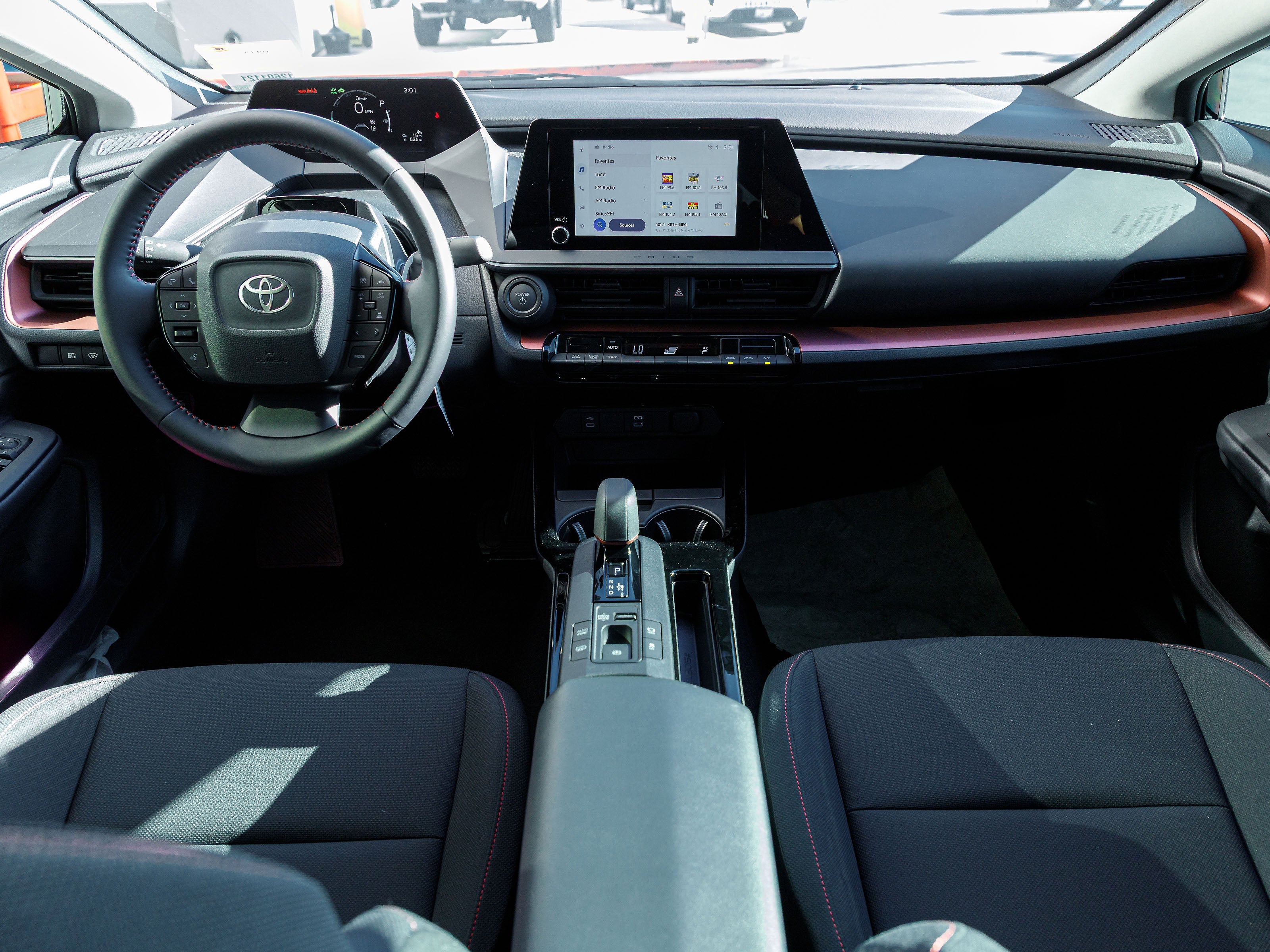 2026 Toyota Prius Plug-in Hybrid SE