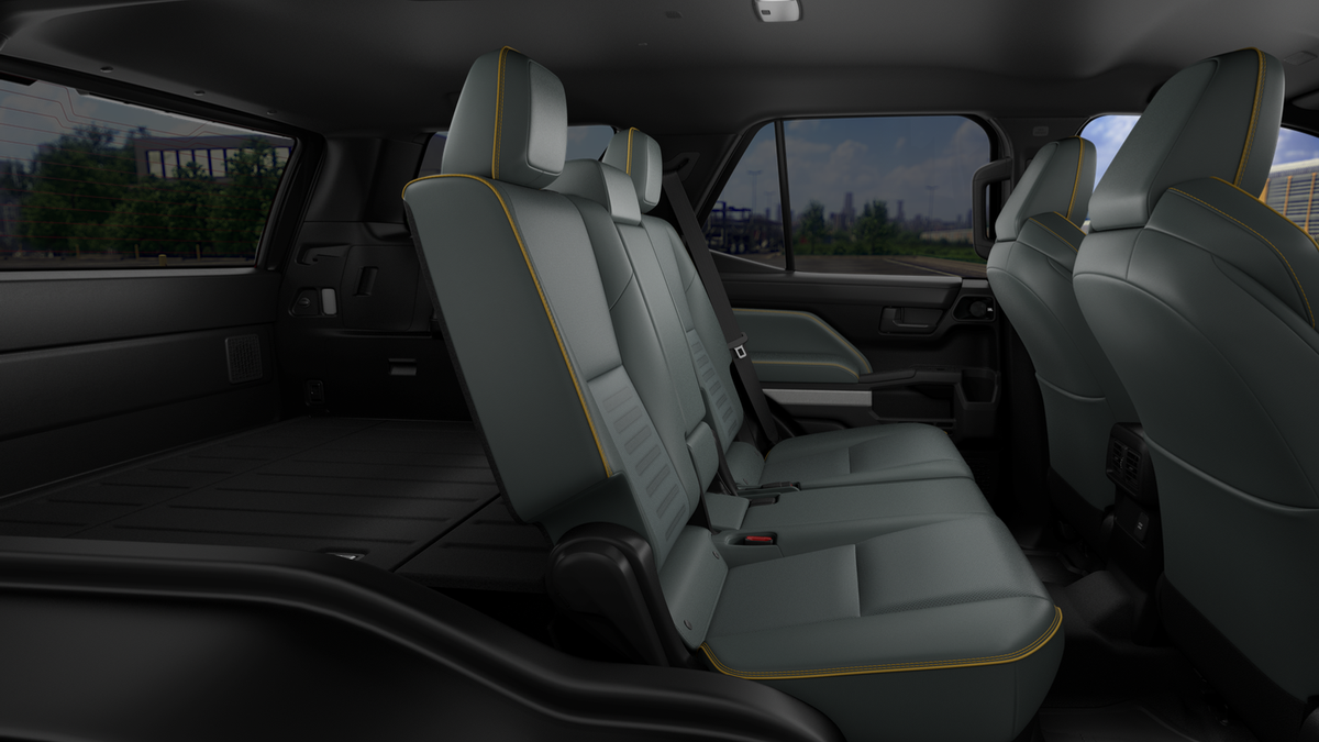 2026 Toyota 4Runner i-FORCE MAX 4Runner Trailhunter