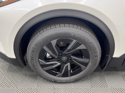 2026 Toyota C-HR SE