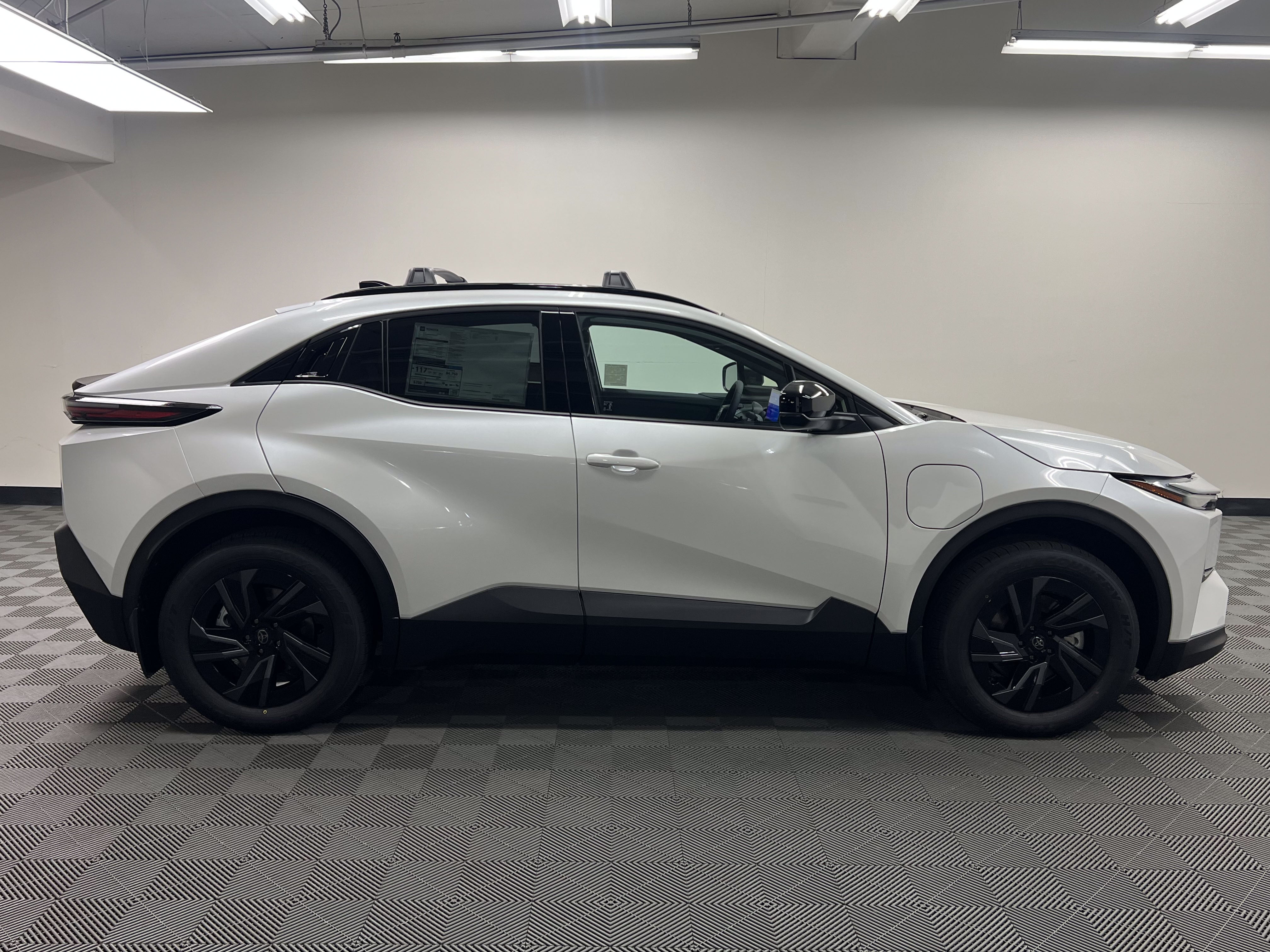 2026 Toyota C-HR SE