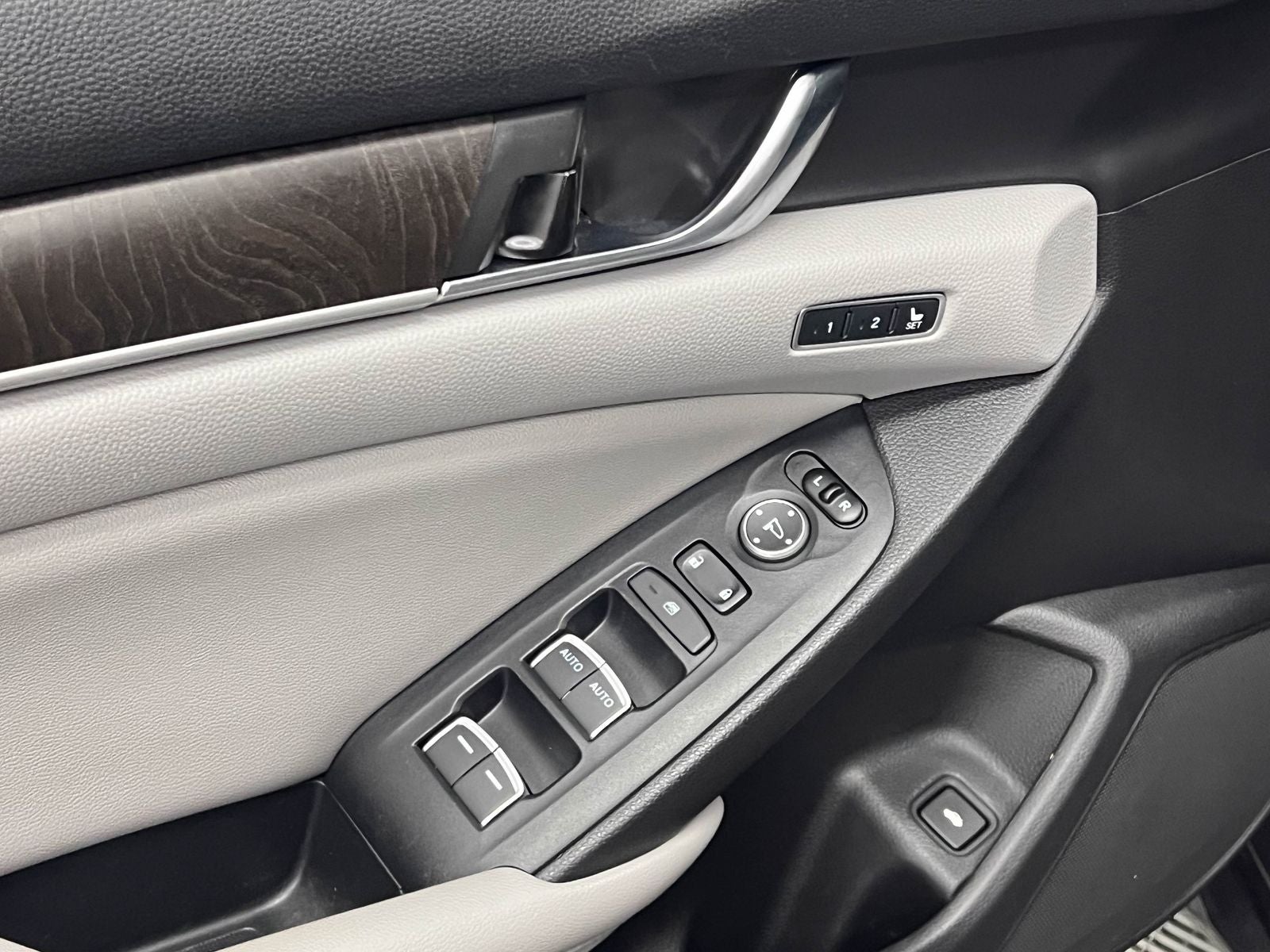 2019 Honda Accord Hybrid Touring