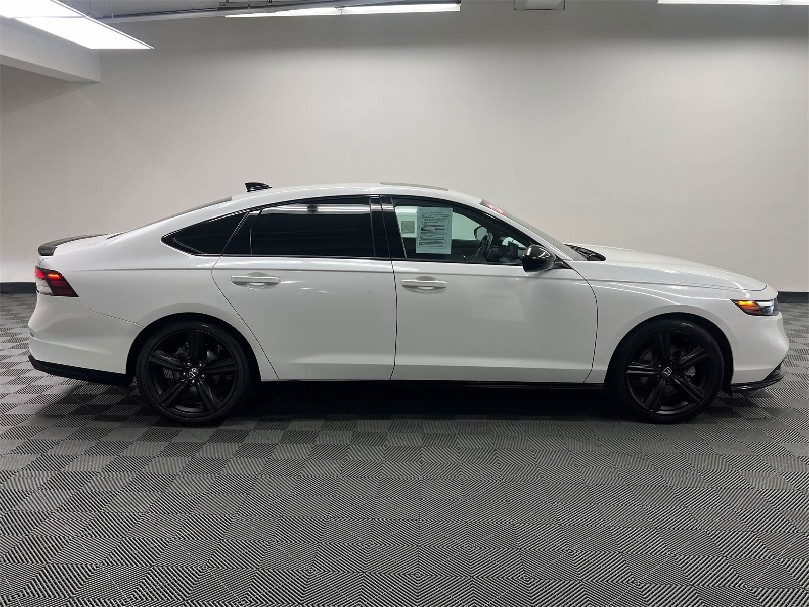 2023 Honda Accord Hybrid Sport-L