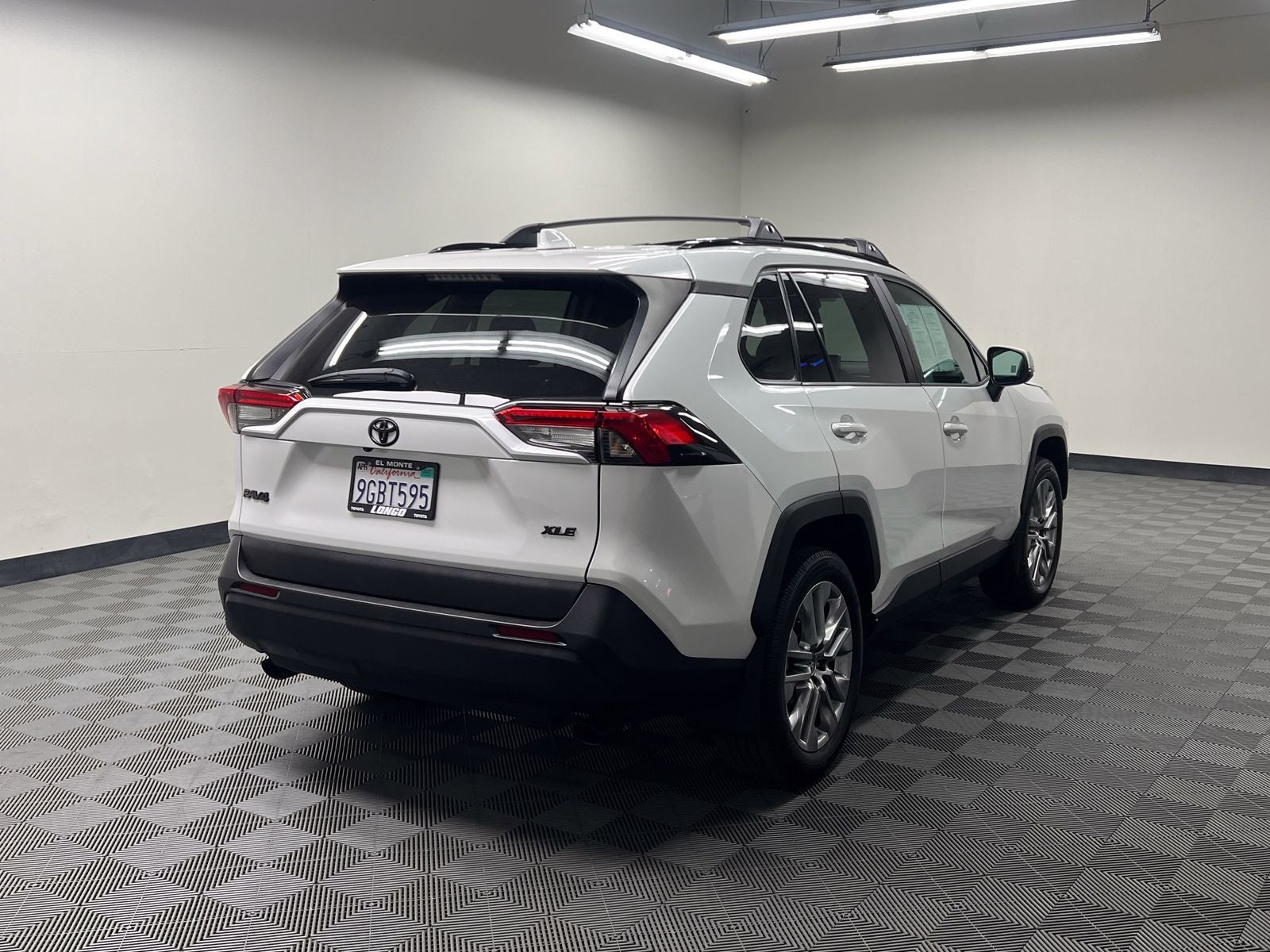 2023 Toyota RAV4 XLE Premium
