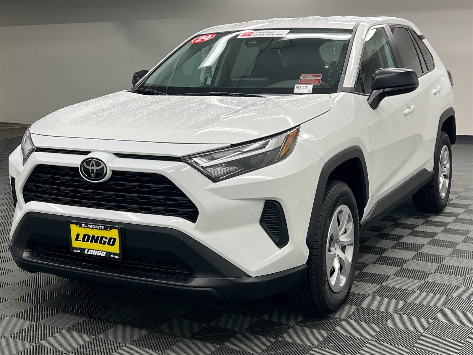 2024 Toyota RAV4 LE