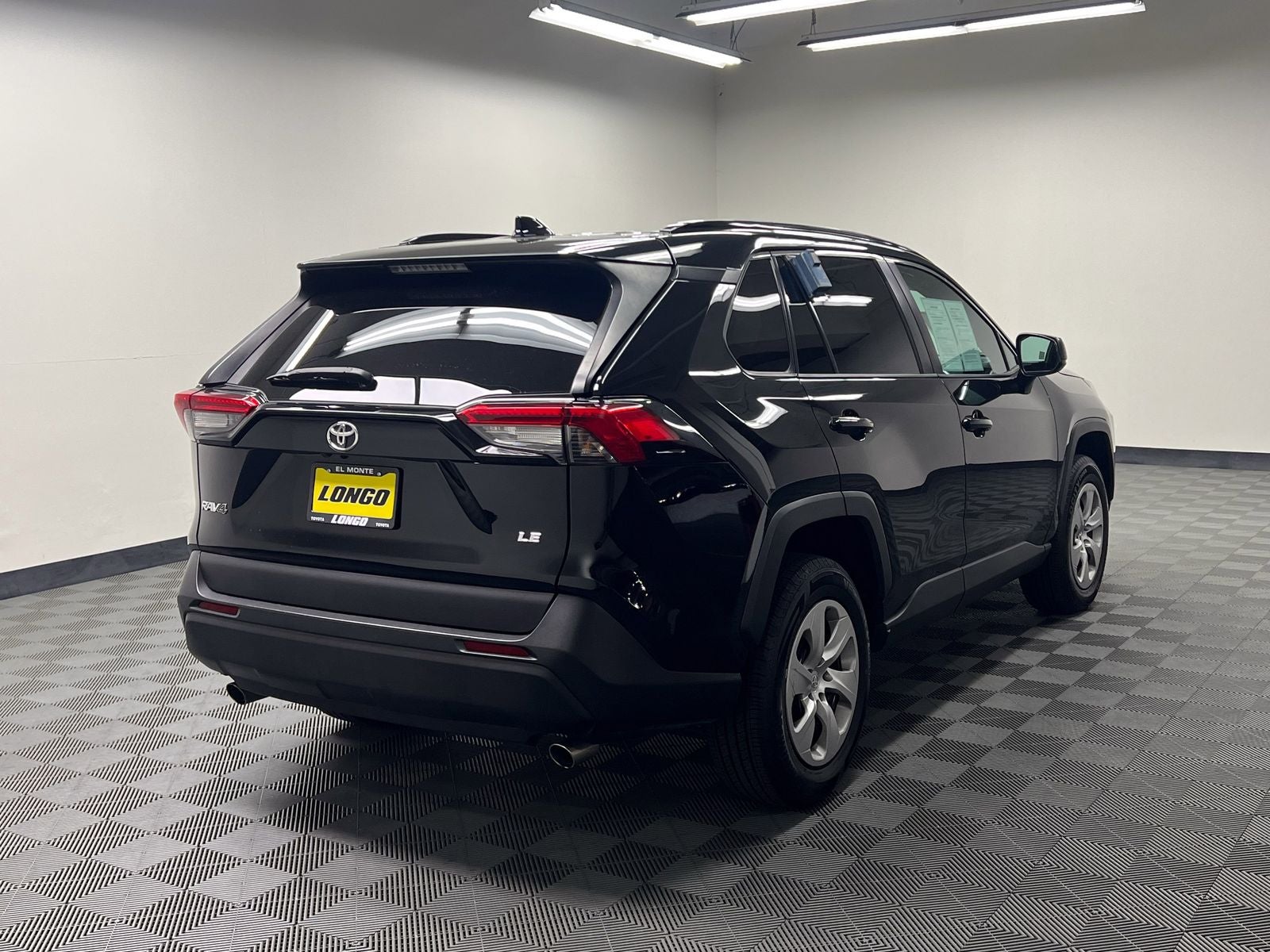 2019 Toyota RAV4 LE