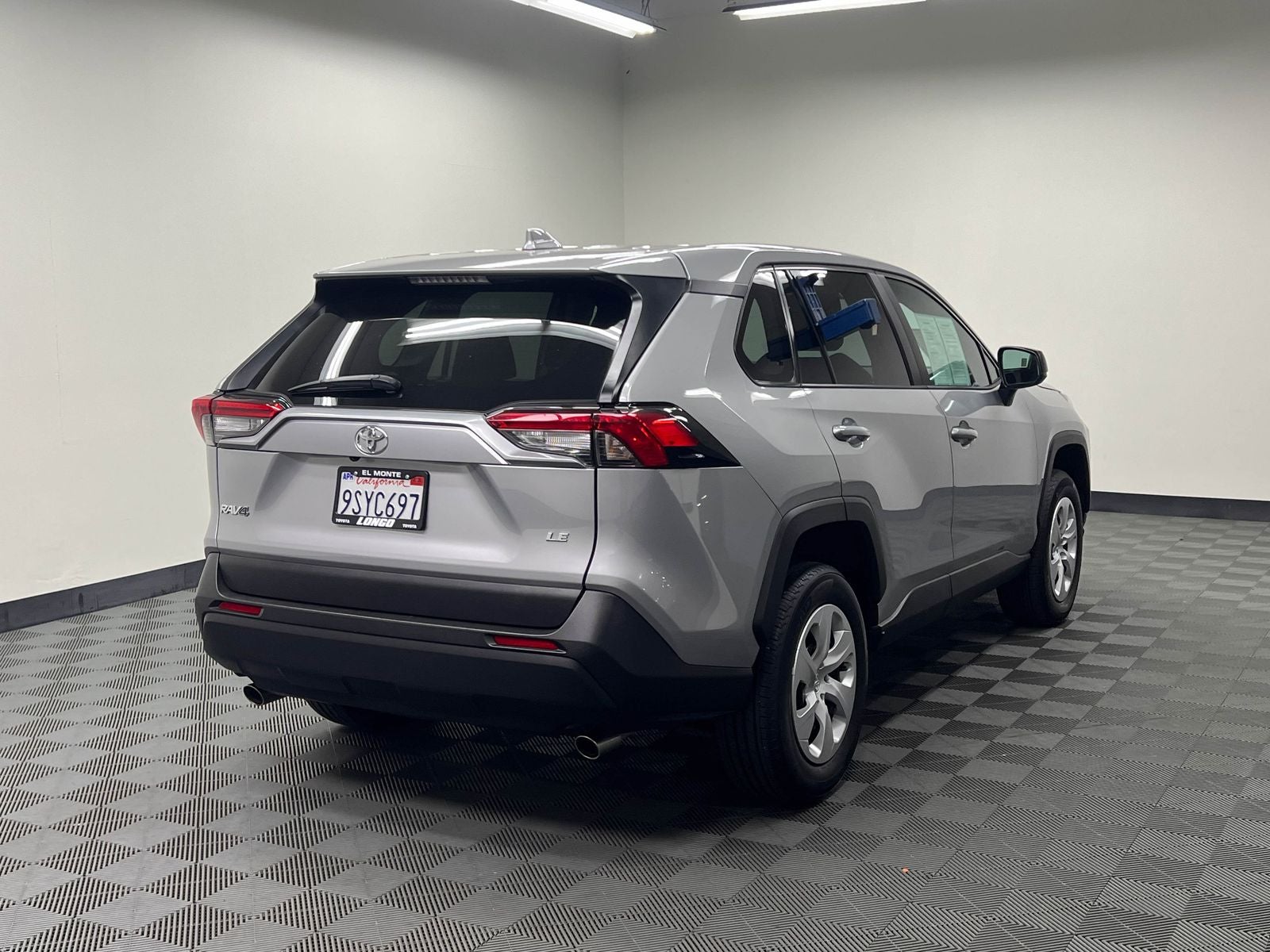 2025 Toyota RAV4 LE