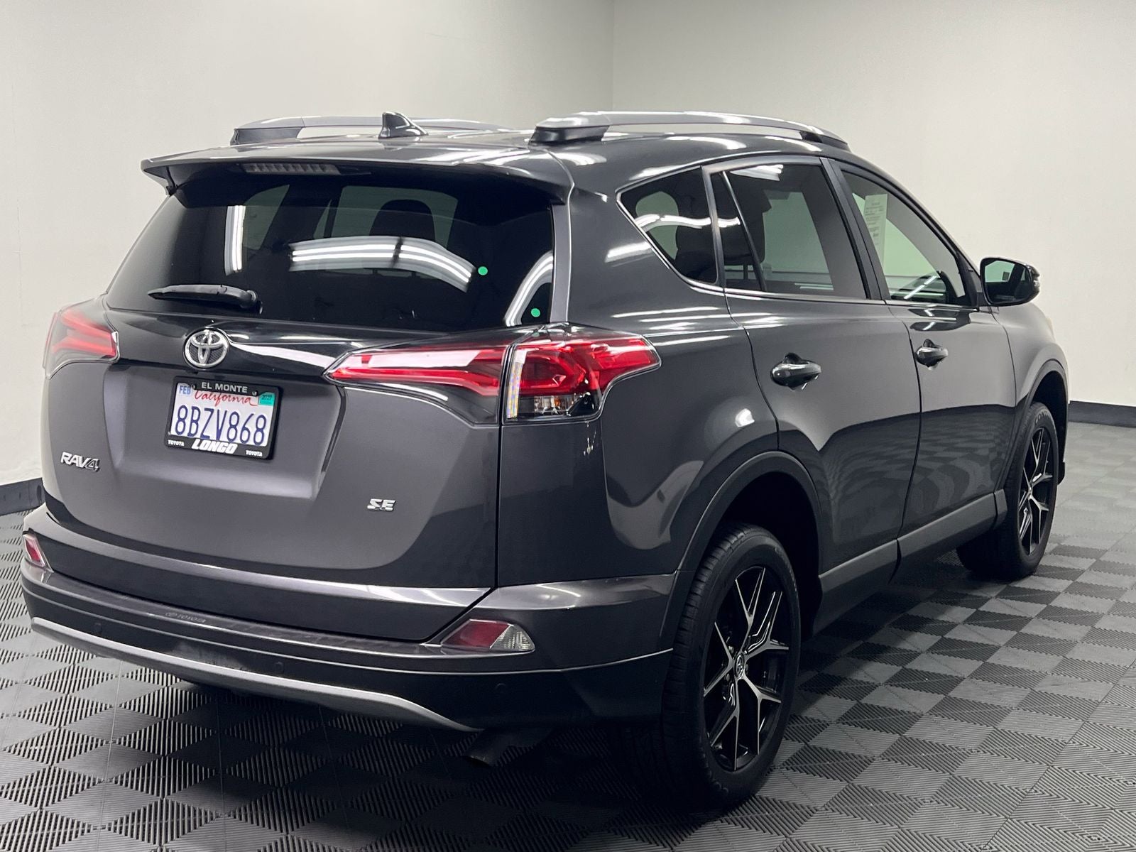 2018 Toyota RAV4 SE