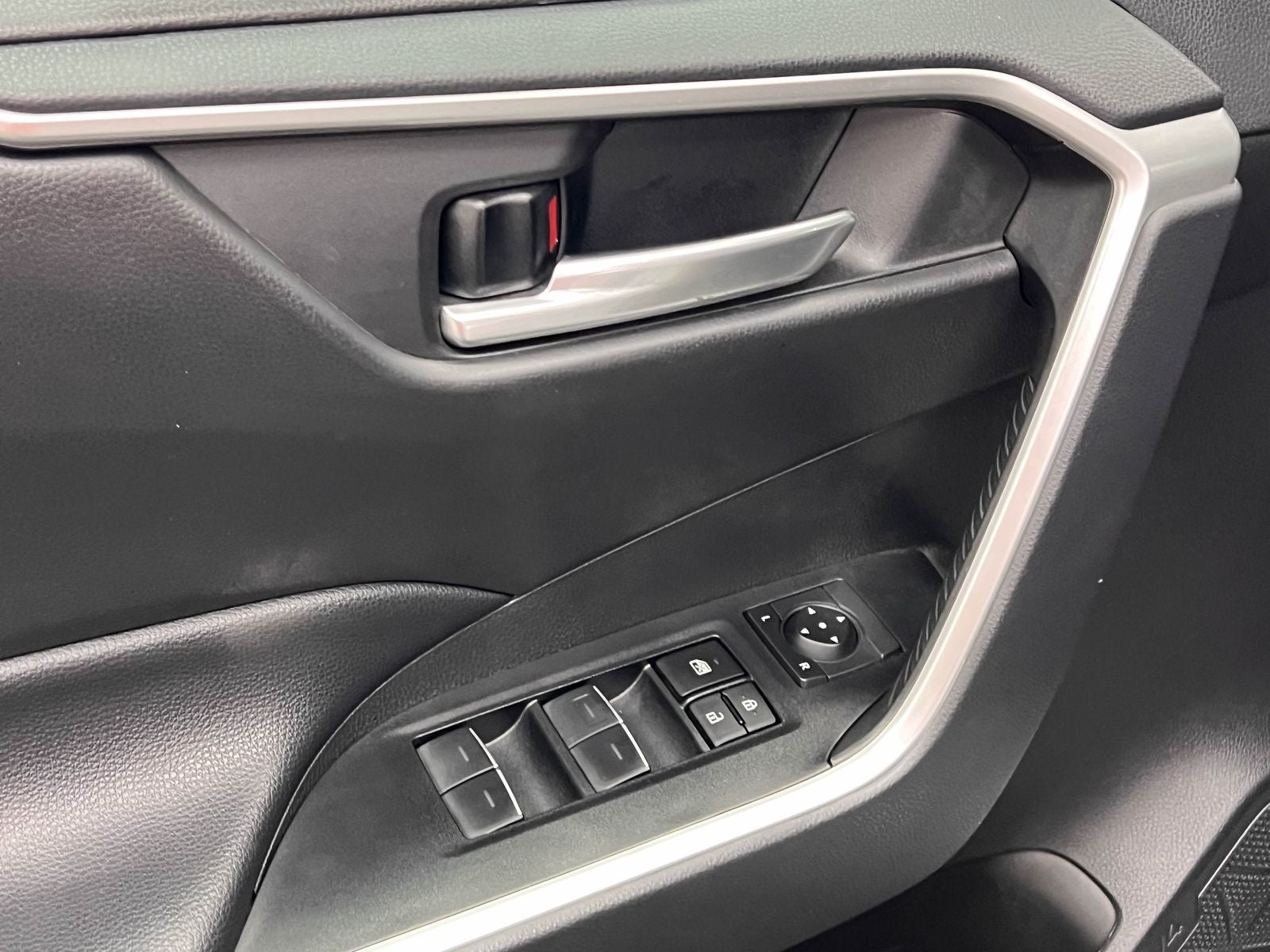 2023 Toyota RAV4 Hybrid Woodland Edition