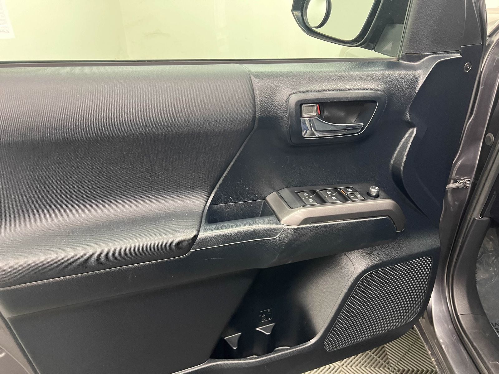2016 Toyota Tacoma TRD Sport RWD