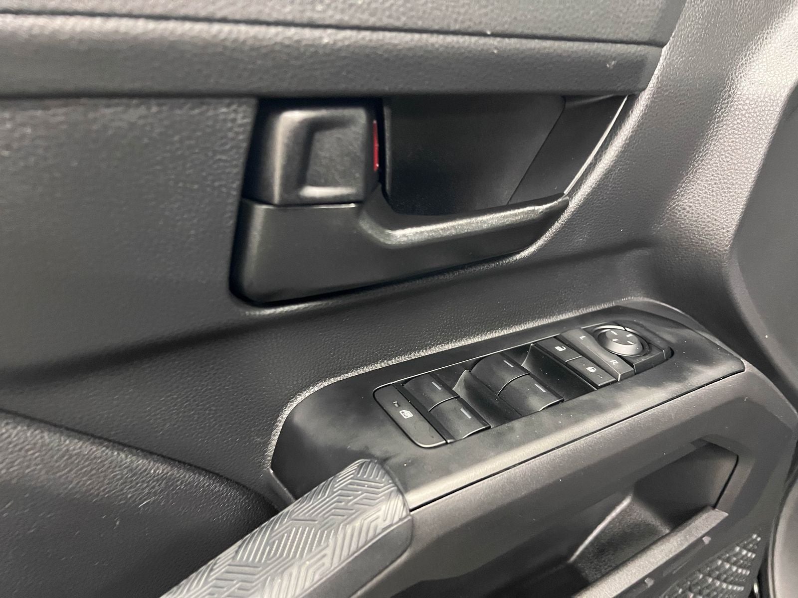 2025 Toyota Tacoma SR5 RWD