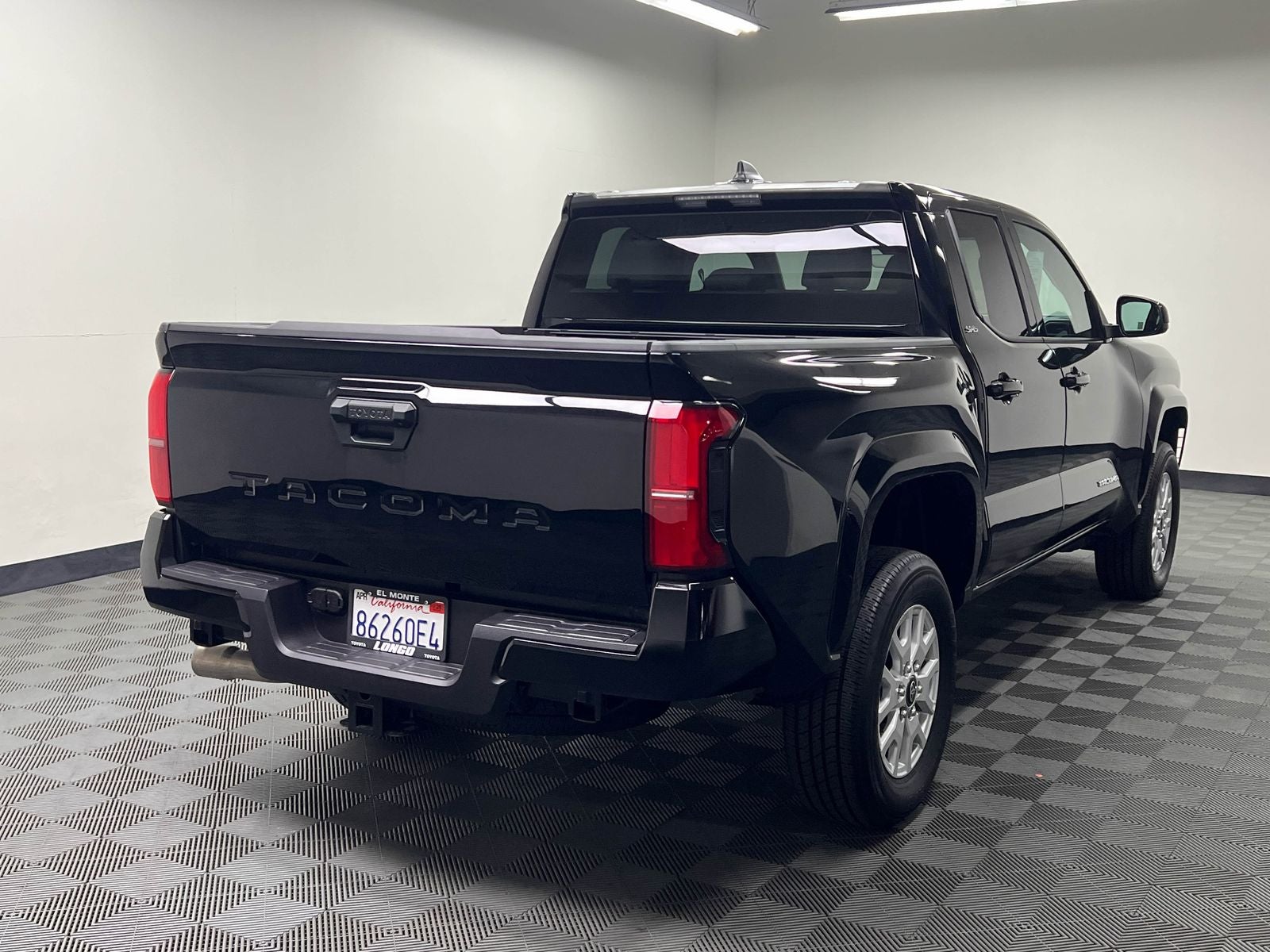 2025 Toyota Tacoma SR5 RWD