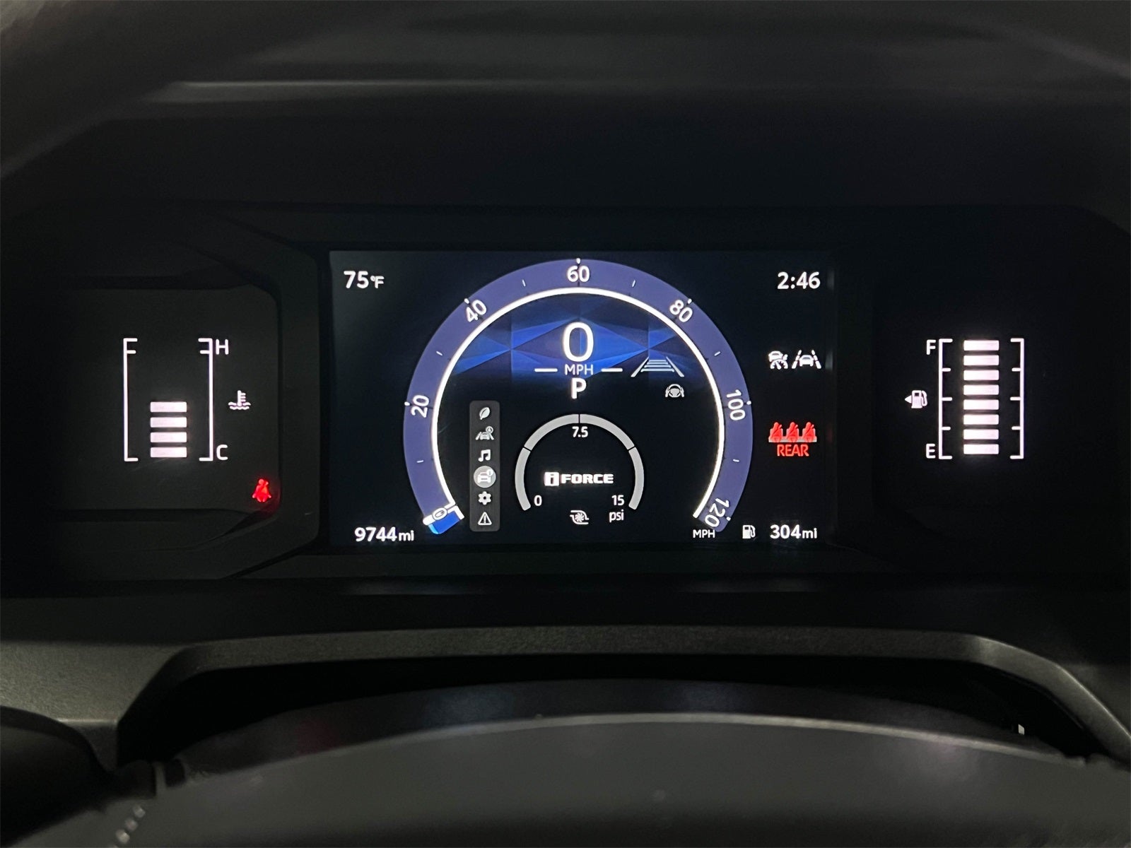 2024 Toyota Tacoma SR5 RWD