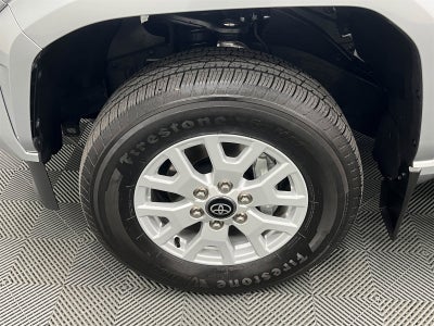 2024 Toyota Tacoma SR5 RWD