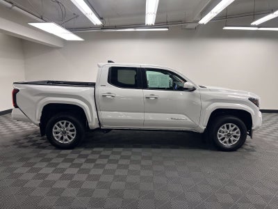 2024 Toyota Tacoma SR5 4WD