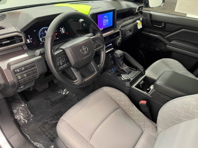 2026 Toyota Tacoma SR5 4WD