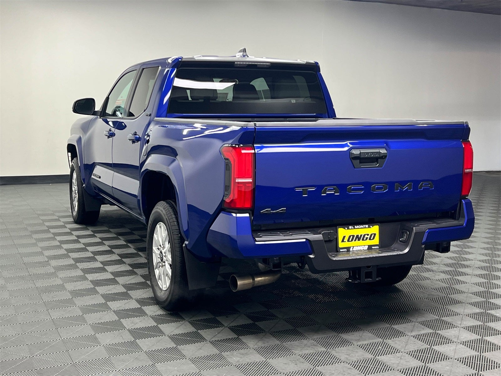 2024 Toyota Tacoma SR5 4WD