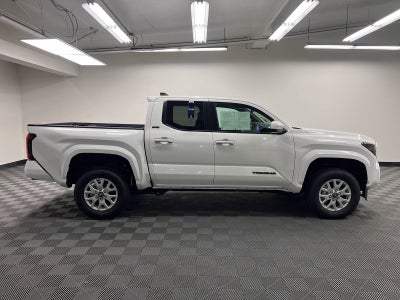 2026 Toyota Tacoma SR5 4WD