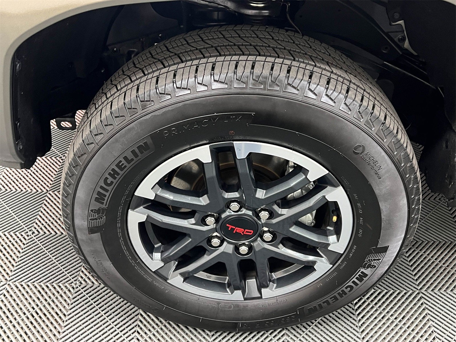 2025 Toyota Tacoma TRD Sport 4WD