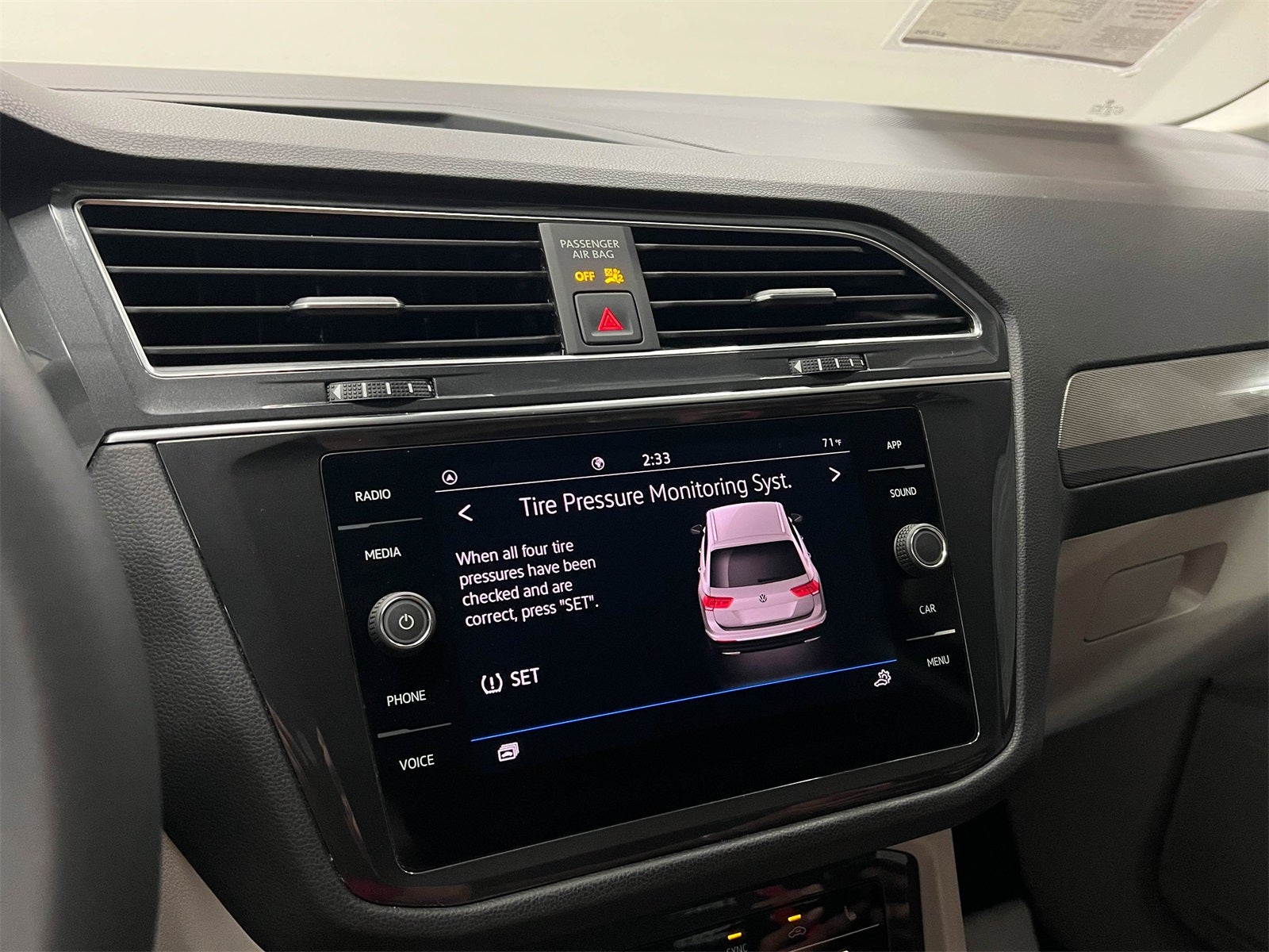 2023 Volkswagen Tiguan 2.0T SE