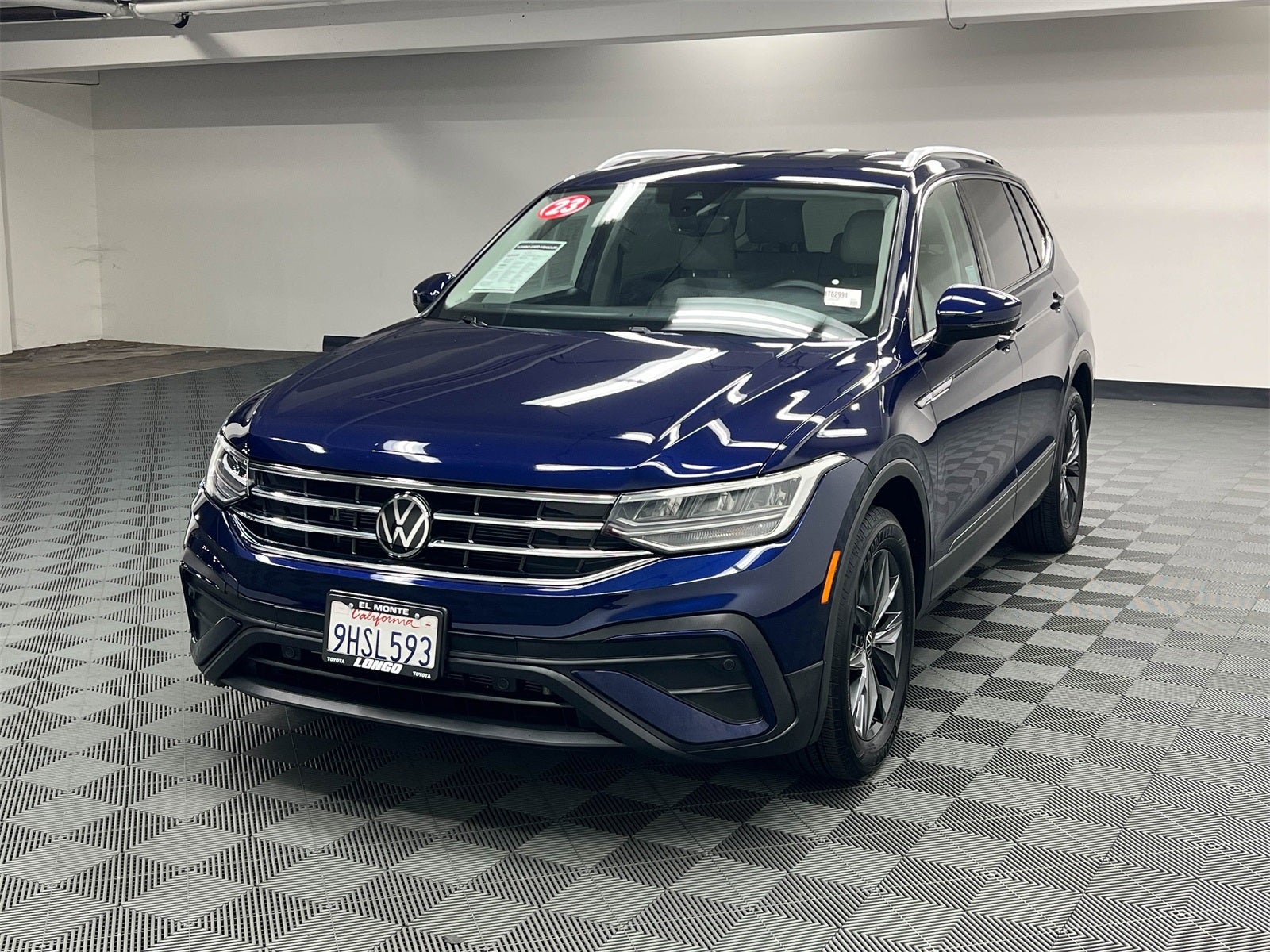 2023 Volkswagen Tiguan 2.0T SE
