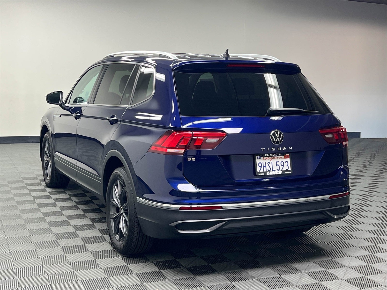 2023 Volkswagen Tiguan 2.0T SE