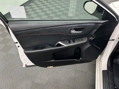 2016 Toyota Camry XLE