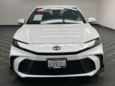2025 Toyota Camry SE