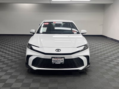 2025 Toyota Camry SE