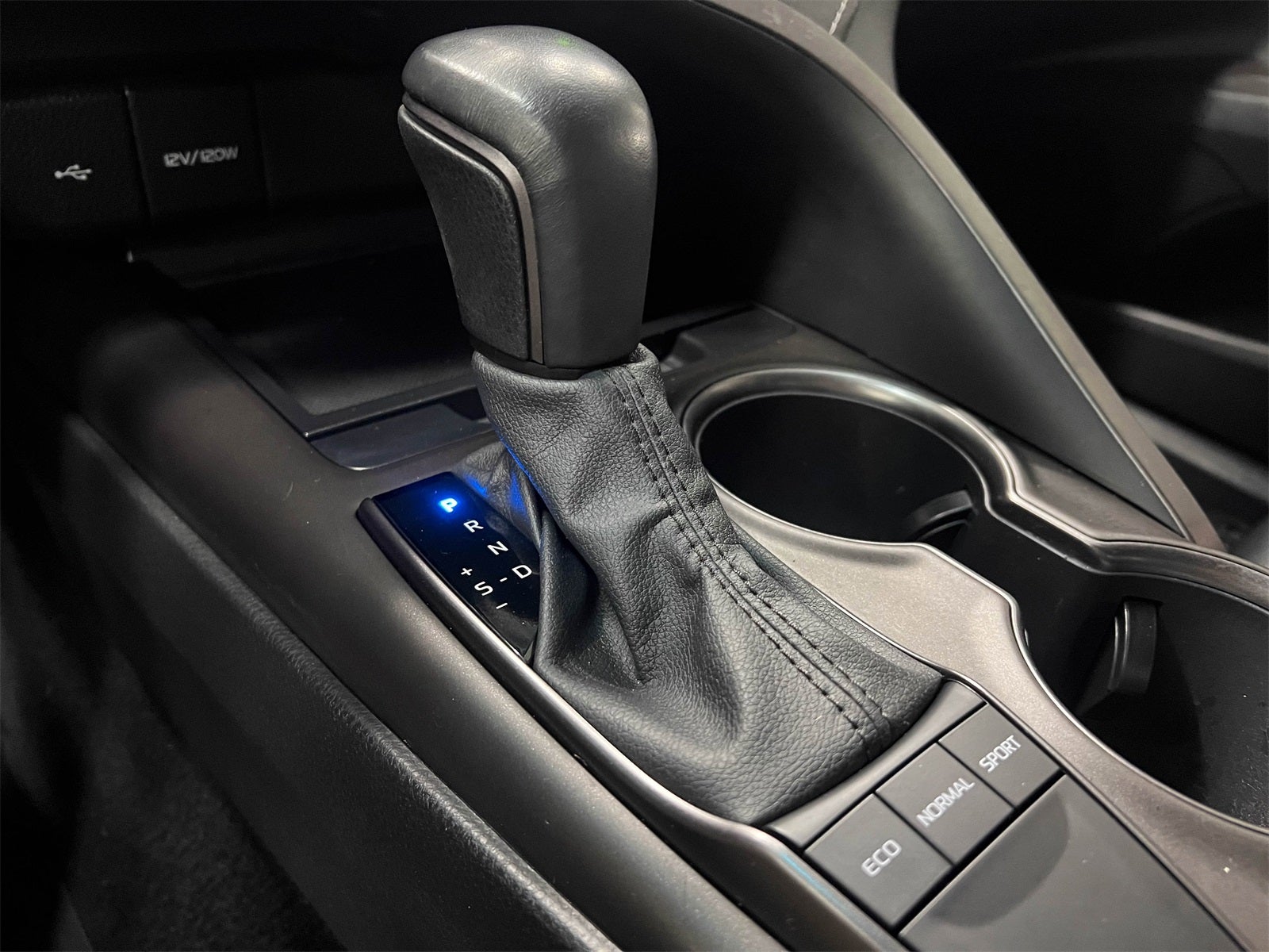 2022 Toyota Camry SE Nightshade