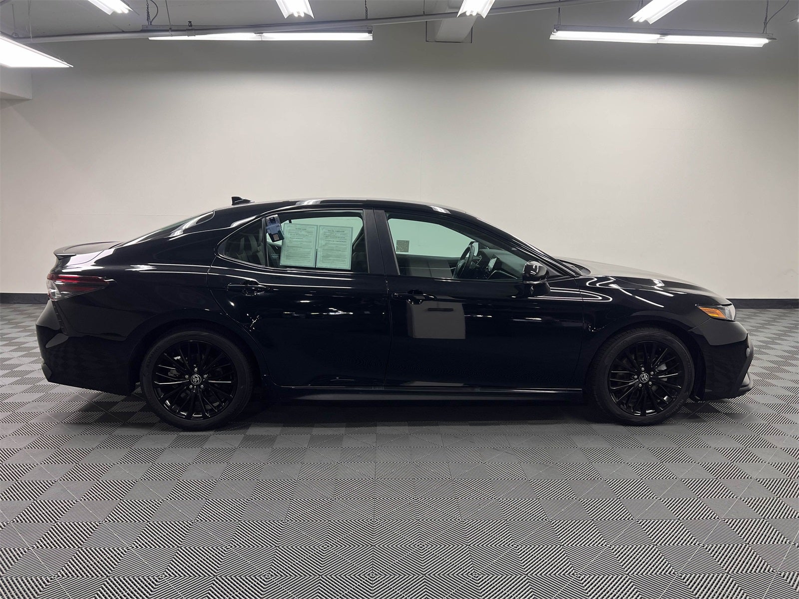 2022 Toyota Camry SE Nightshade