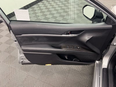 2022 Toyota Camry Hybrid XSE