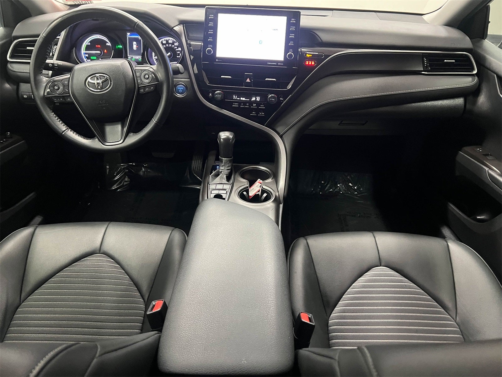 2023 Toyota Camry Hybrid SE