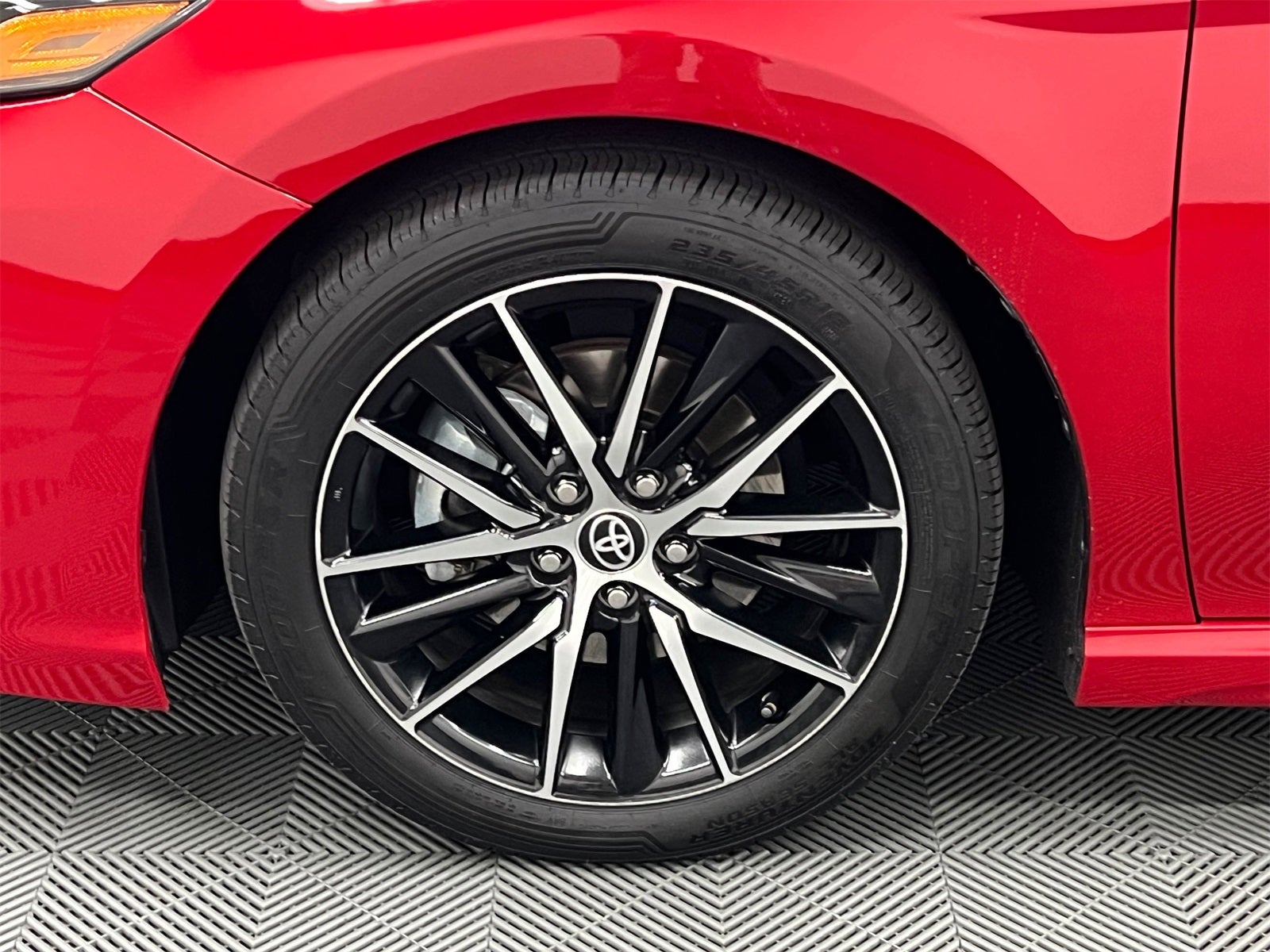 2023 Toyota Camry Hybrid SE