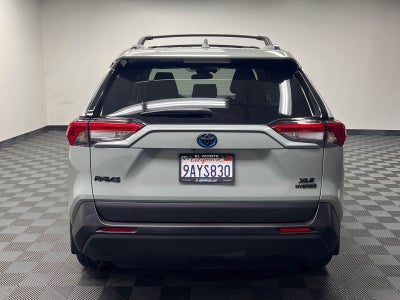 2021 Toyota RAV4 Hybrid XLE