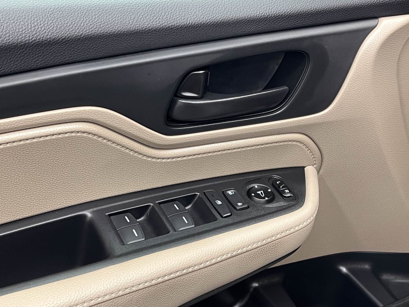 2023 Honda Odyssey EX