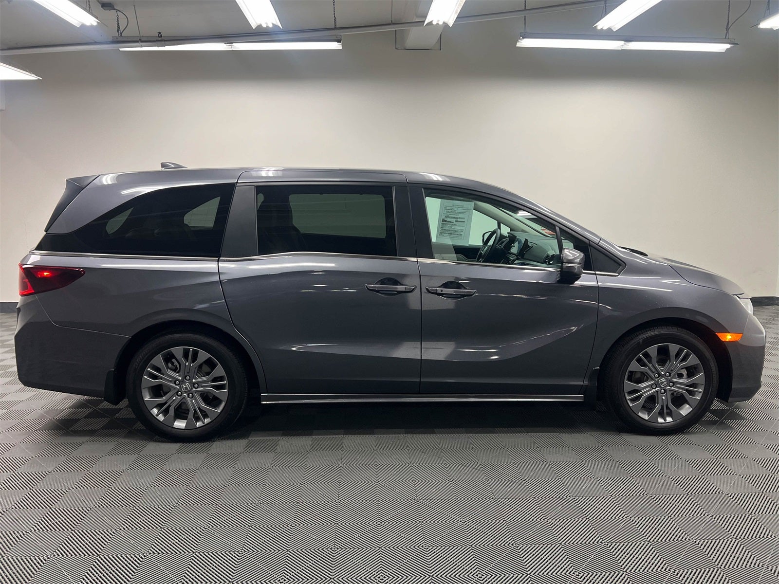 2025 Honda Odyssey Touring