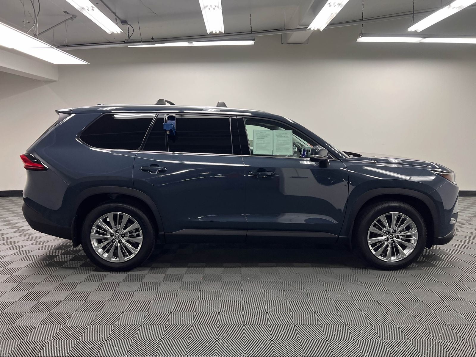 2024 Toyota Grand Highlander Platinum