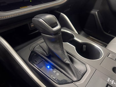 2023 Toyota Highlander Hybrid Bronze Edition