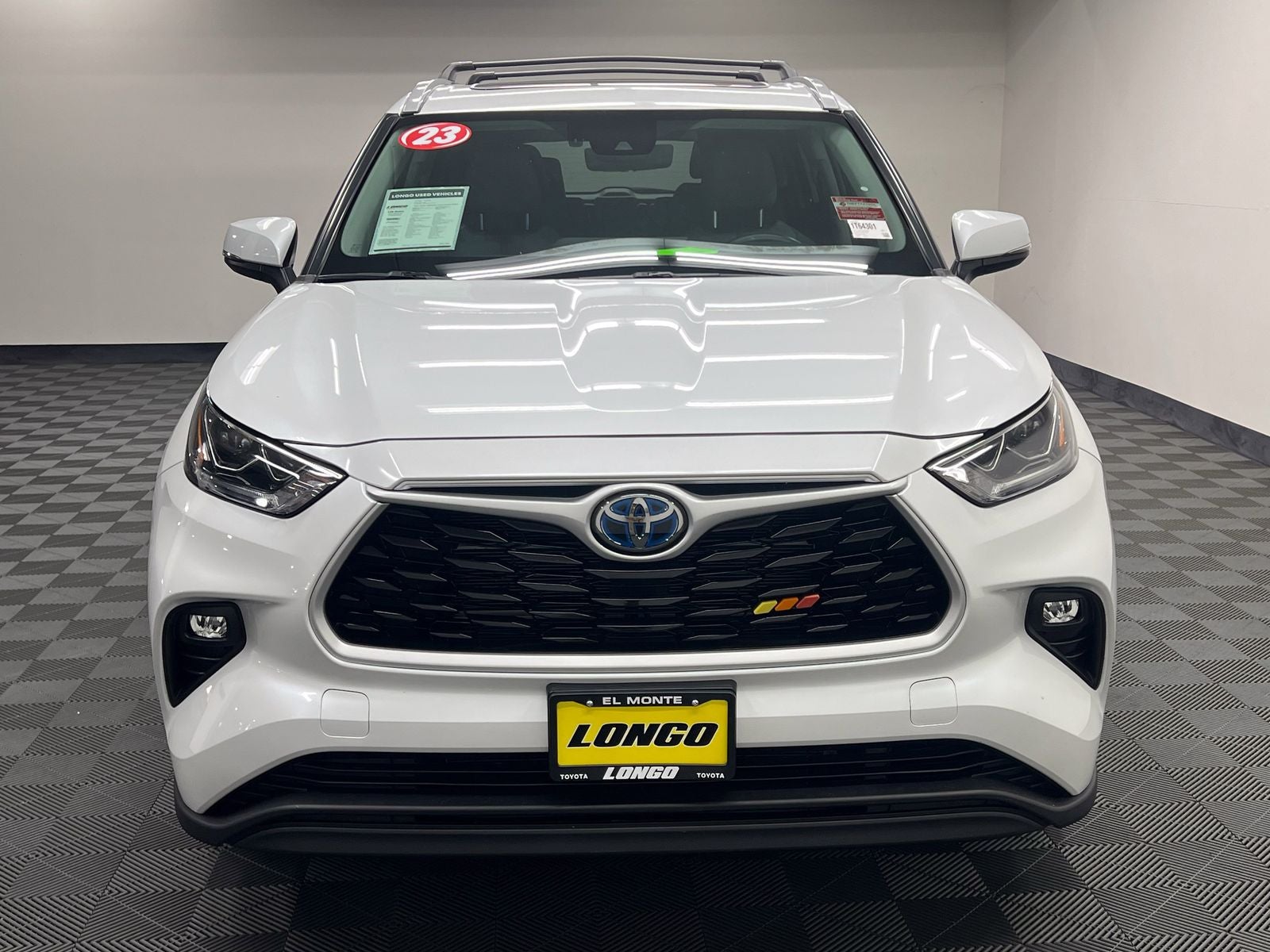 2023 Toyota Highlander Hybrid Bronze Edition