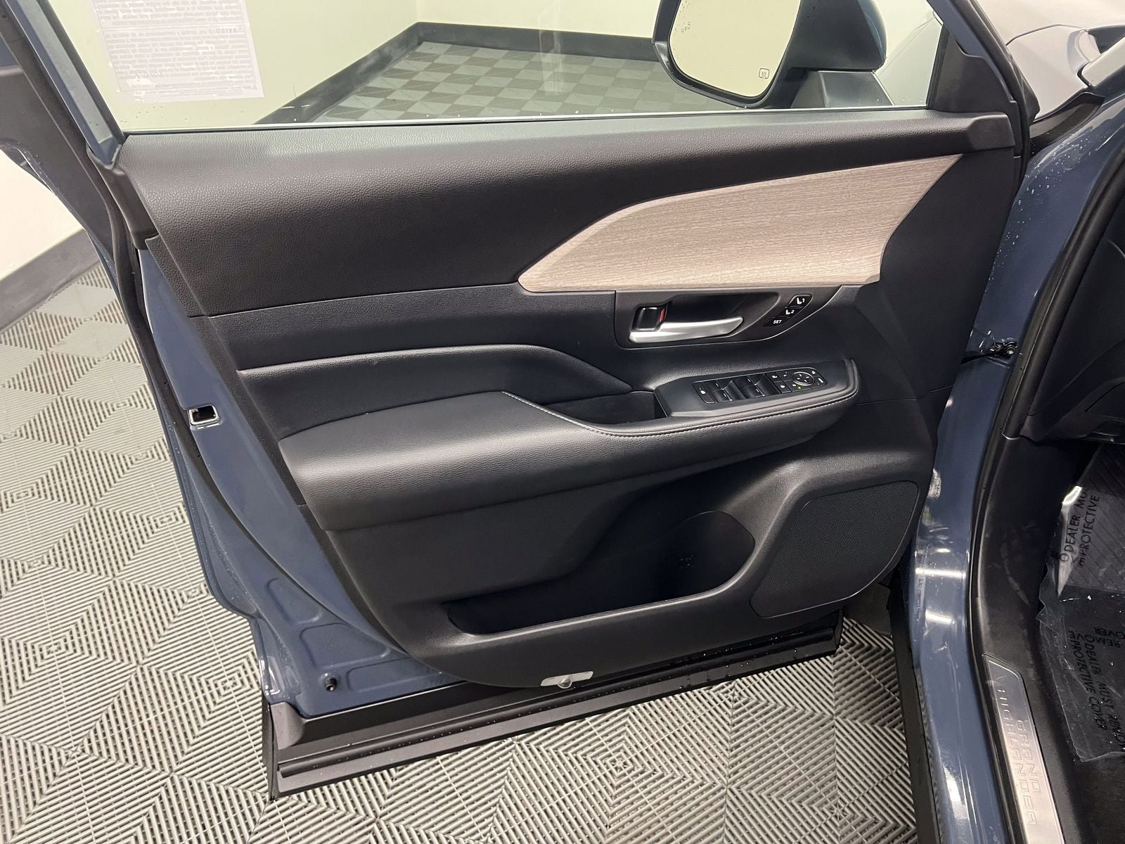 2024 Toyota Grand Highlander Hybrid Limited