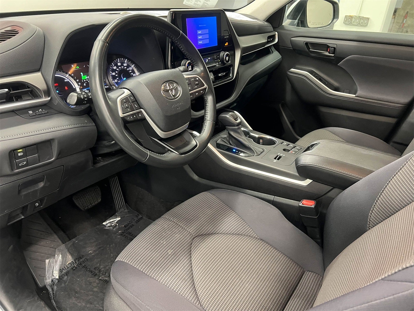 2023 Toyota Highlander Hybrid LE