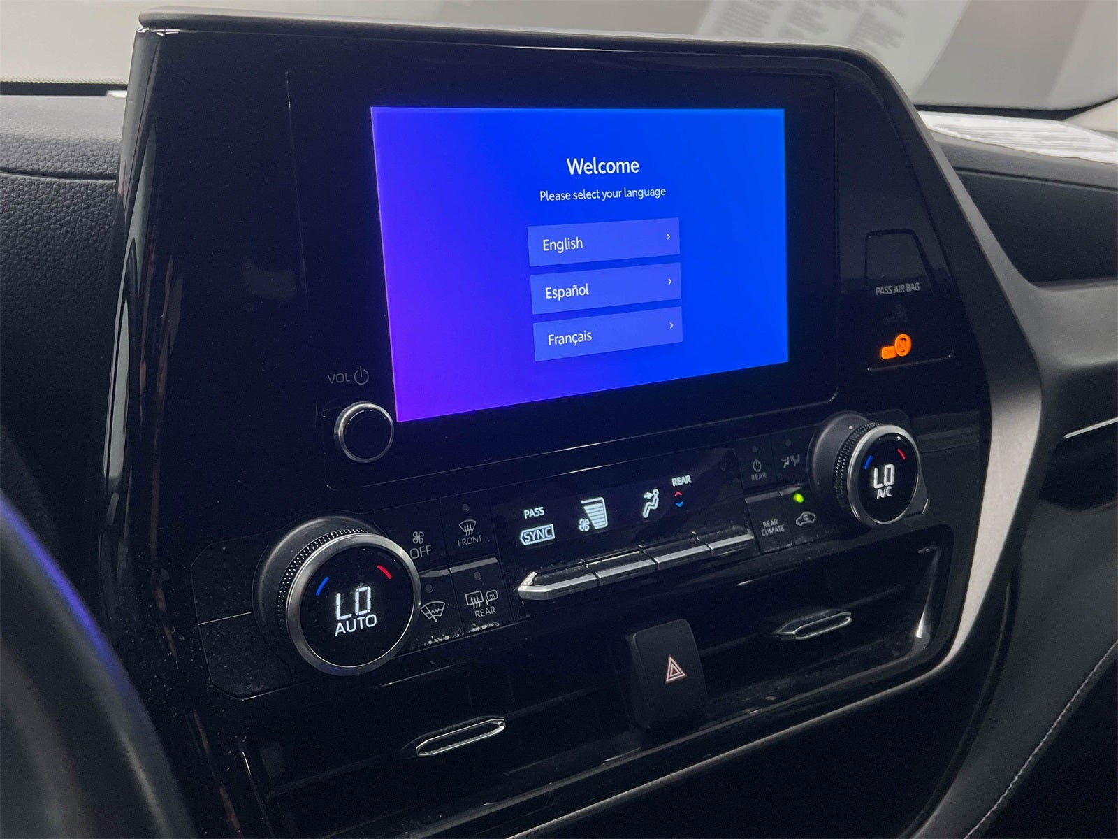 2023 Toyota Highlander Hybrid LE