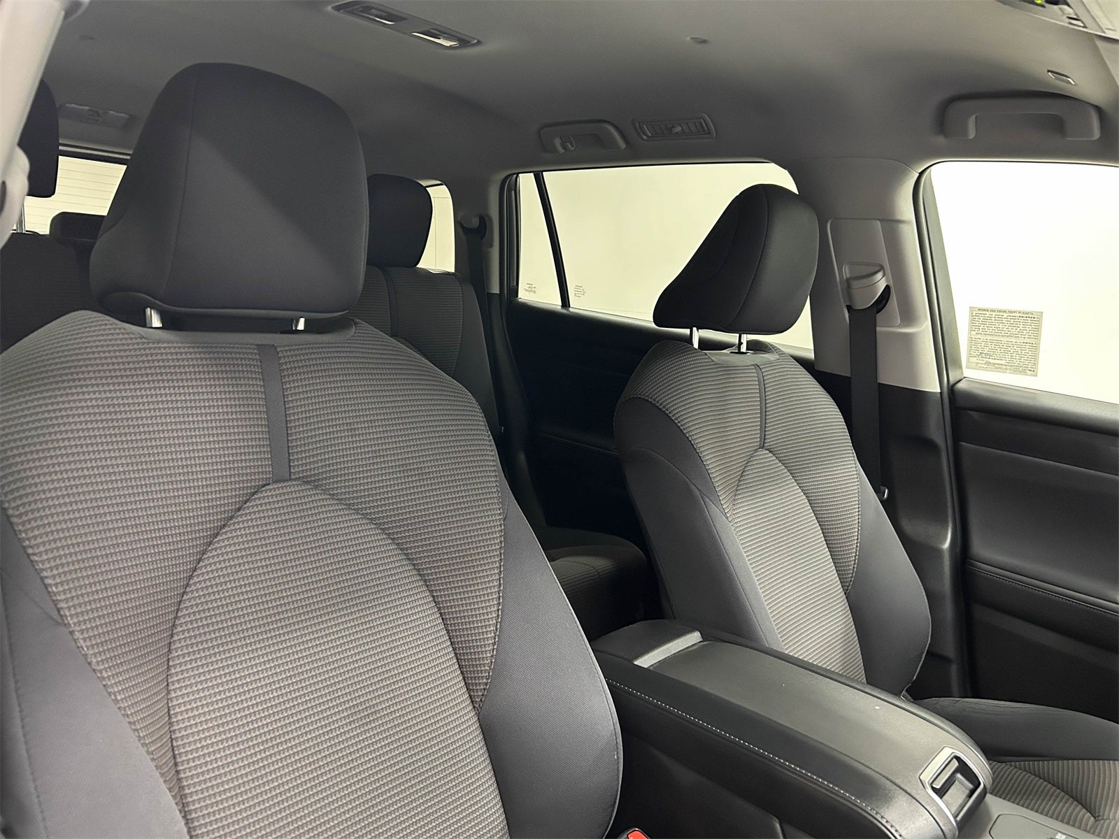 2024 Toyota Highlander Hybrid LE