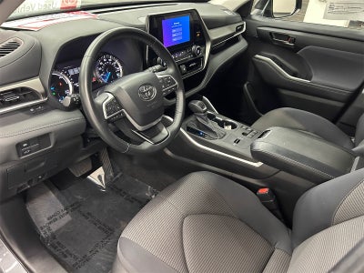 2024 Toyota Highlander Hybrid LE