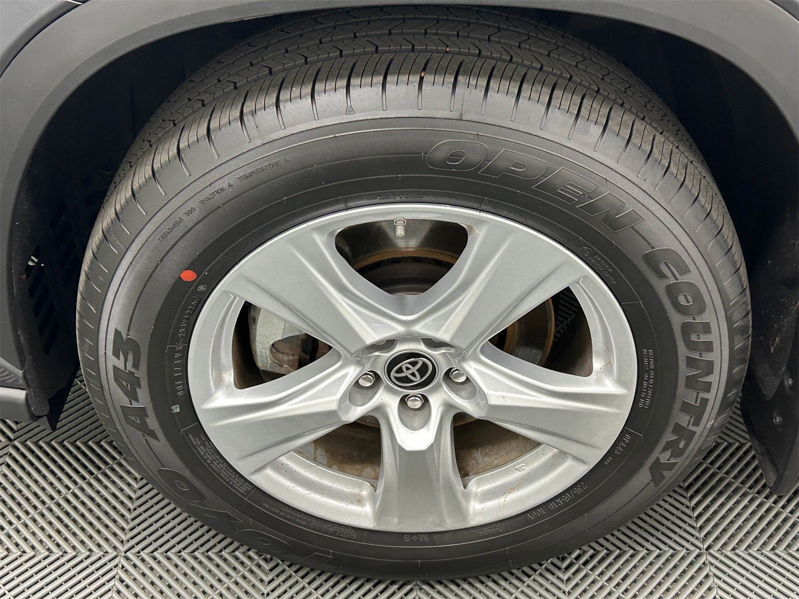 2024 Toyota Highlander Hybrid LE