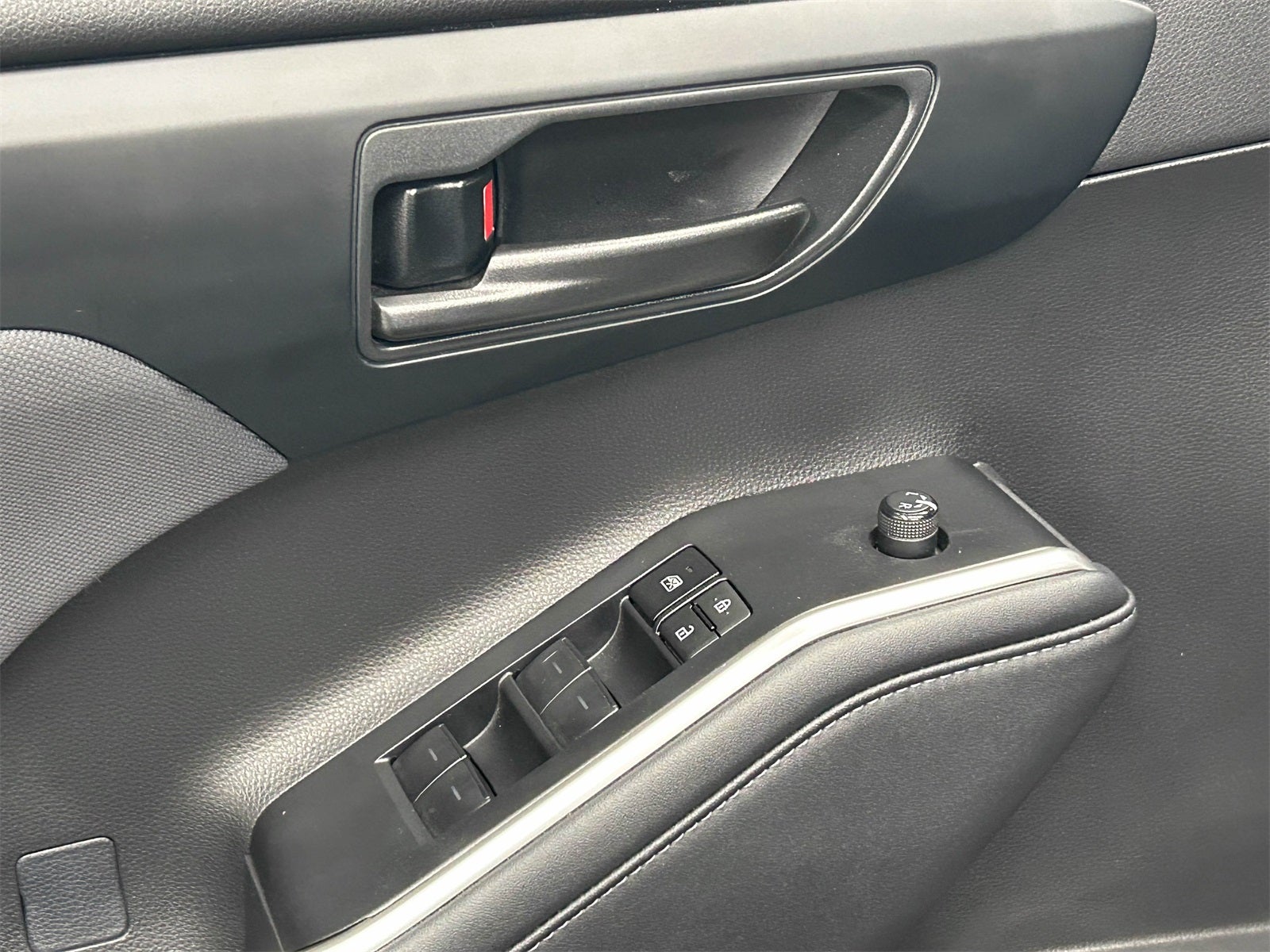 2024 Toyota Highlander Hybrid LE