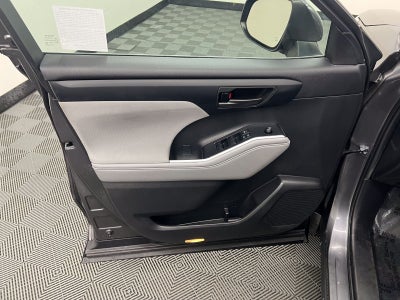 2021 Toyota Highlander Hybrid LE